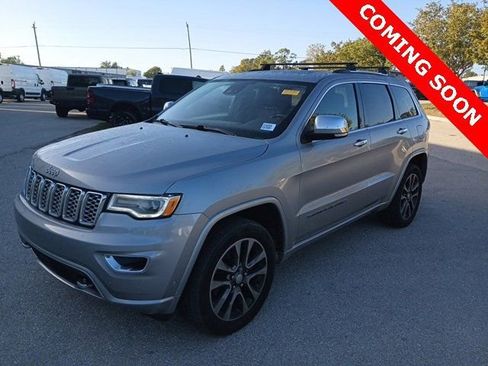 Used 2018 Jeep Grand Cherokee Overland image 2
