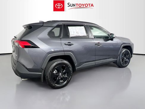 Used 2025 Toyota RAV4 XLE w/ Convenience Package FWD image 4