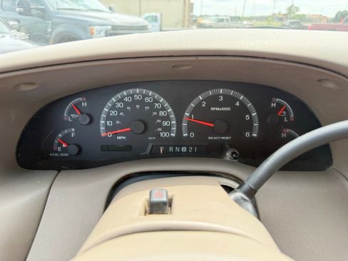 Used 2001 Ford F150 Lariat RWD image 16