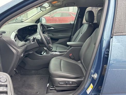 Used 2024 Buick Encore GX Sport Touring w/ Comfort Package image 12