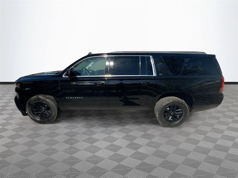 Used 2018 Chevrolet Suburban LT image 5