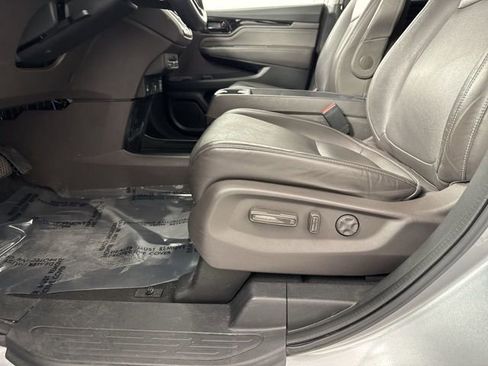 Used 2023 Honda Odyssey Touring image 23