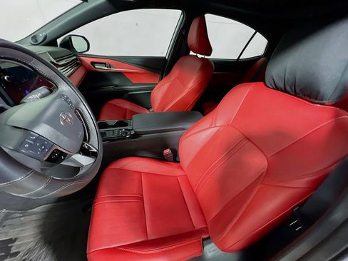 Used 2025 Toyota Camry XSE w/ Premium Plus Package image 12