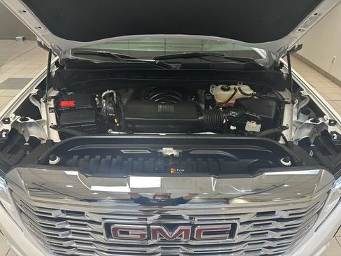 Used 2022 GMC Sierra 1500 Denali w/ Denali Reserve Package AWD/4WD image 28