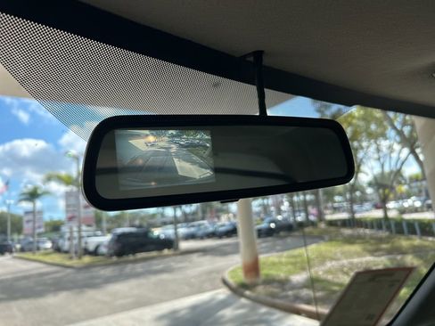 Used 2023 GMC Savana 3500 w/ Power Convenience Package image 9