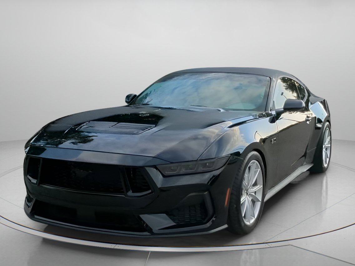 Used 2025 Ford Mustang GT RWD image 11