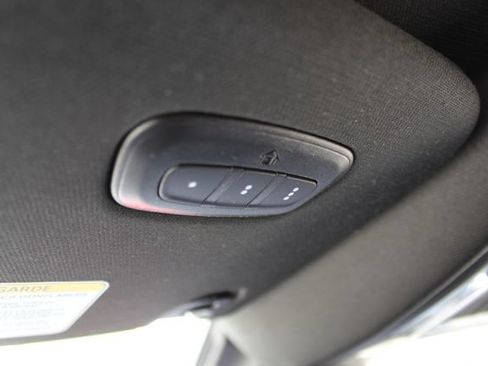 Used 2023 RAM 1500 Laramie AWD/4WD image 28