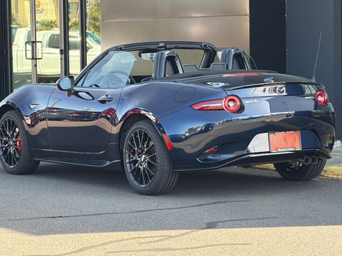 New 2026 MAZDA MX-5 Miata Club w/ Brembo/BBS Recaro Package RWD image 6