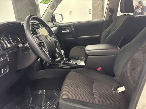 Used 2022 Toyota 4Runner TRD Off-Road image 15