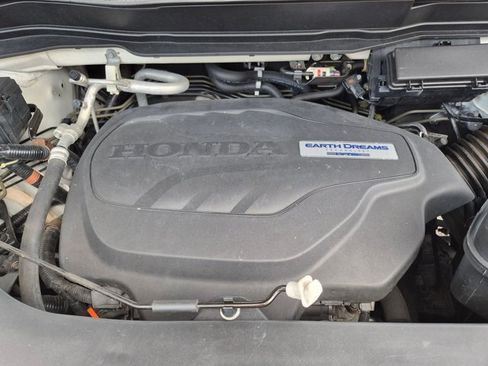 Used 2019 Honda Pilot Touring image 25