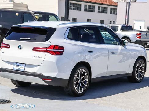 Used 2025 BMW X3 xDrive30i AWD/4WD image 4