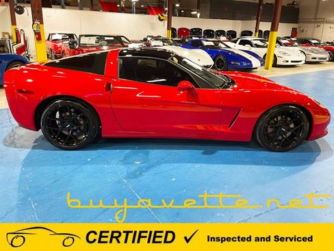Used 2006 Chevrolet Corvette Coupe w/ Preferred Equipment Group RWD image 7