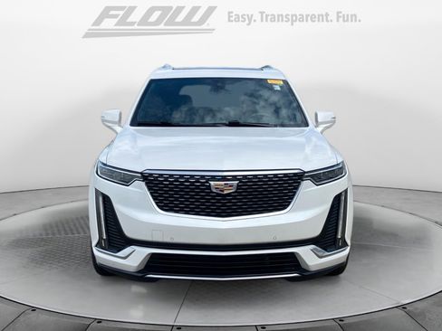 Used 2020 Cadillac XT6 Premium Luxury FWD image 3