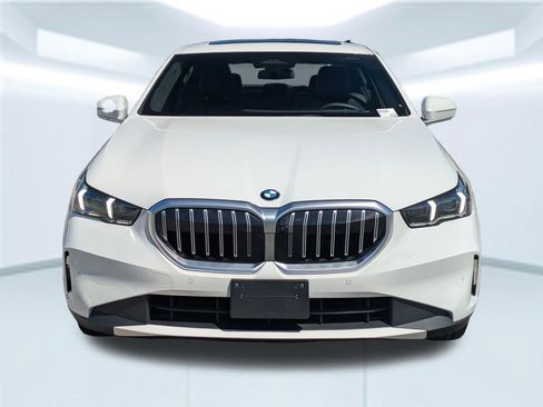 Used 2026 BMW 530i RWD image 8