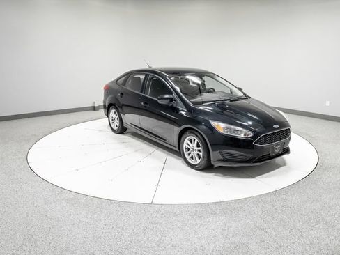 Used 2018 Ford Focus SE FWD image 26
