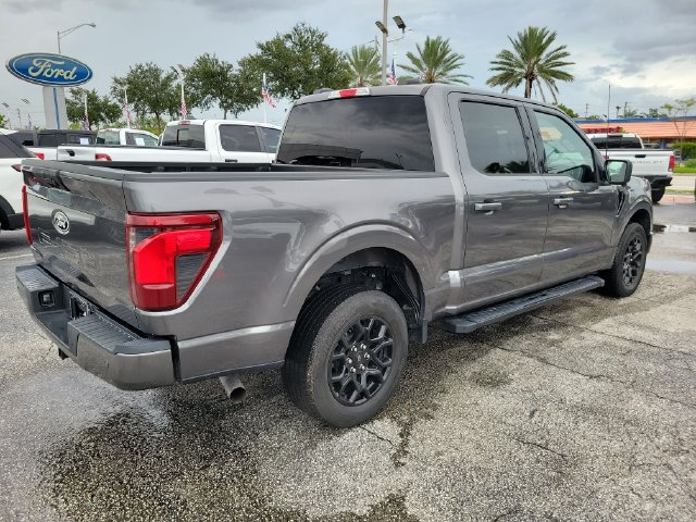Used 2024 Ford F150 XLT w/ XLT Black Appearance Package RWD image 4