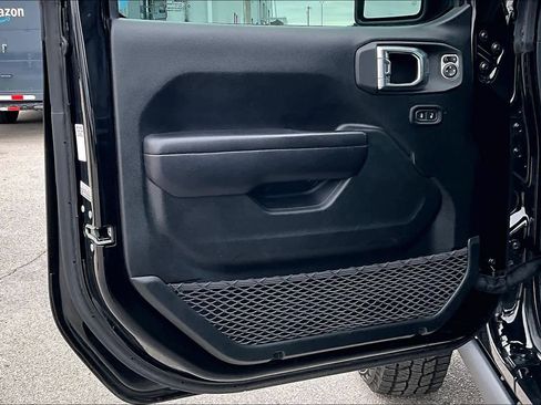 Used 2021 Jeep Wrangler Unlimited Sport image 20