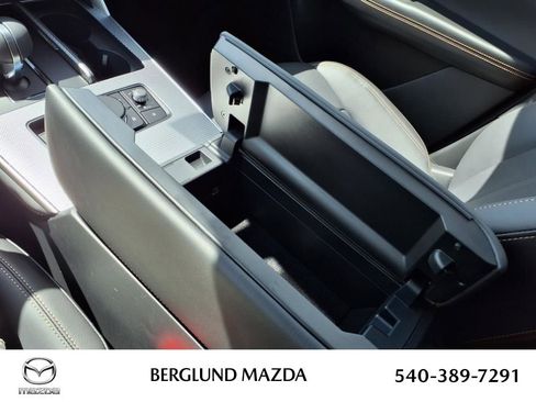 New 2025 MAZDA CX-90 3.3 Turbo w/ Premium Sport Pkg image 19