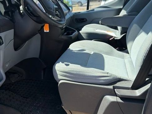 Used 2015 Ford Transit 350 XLT RWD image 6