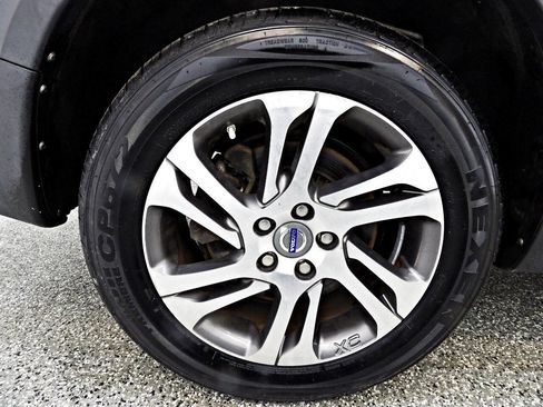 Used 2015 Volvo XC70 T5 Premier Plus image 22