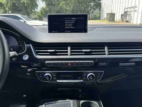 Used 2019 Audi Q7 3.0T Prestige AWD/4WD image 31