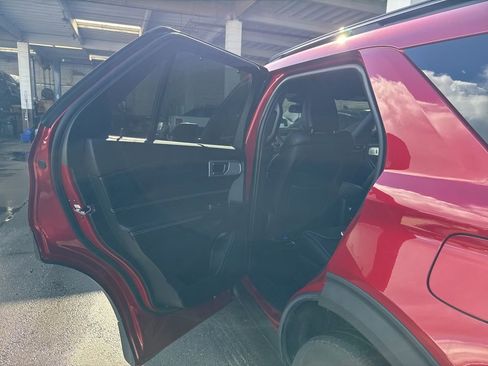 Certified 2020 Ford Explorer ST w/ ST Street Pack image 13