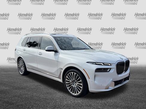 Certified 2024 BMW X7 xDrive40i w/ Premium Package AWD/4WD image 2