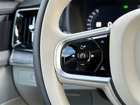 New 2026 Volvo XC90 B6 Ultra w/ Protection Package image 12