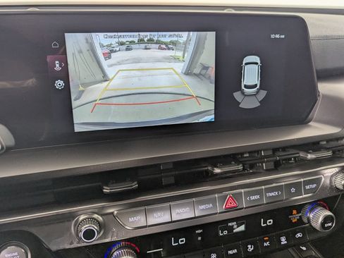 Used 2025 Kia Telluride S FWD image 19