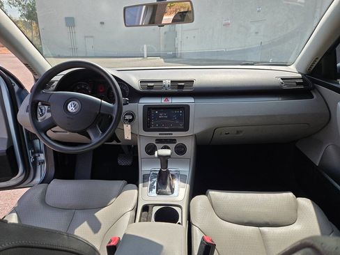 Used 2007 Volkswagen Passat 2.0T FWD image 31