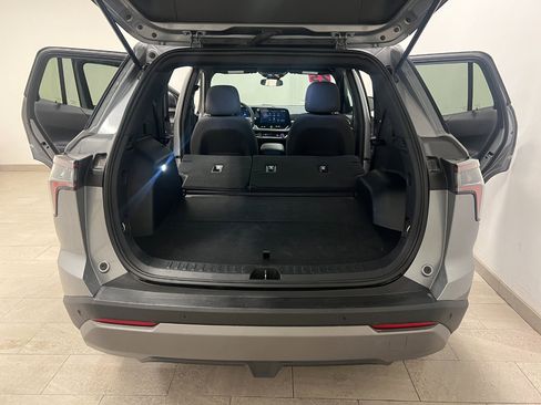 Used 2025 Chevrolet Equinox LT image 18