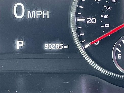 Used 2022 Kia Telluride SX w/ SX Prestige Package image 35