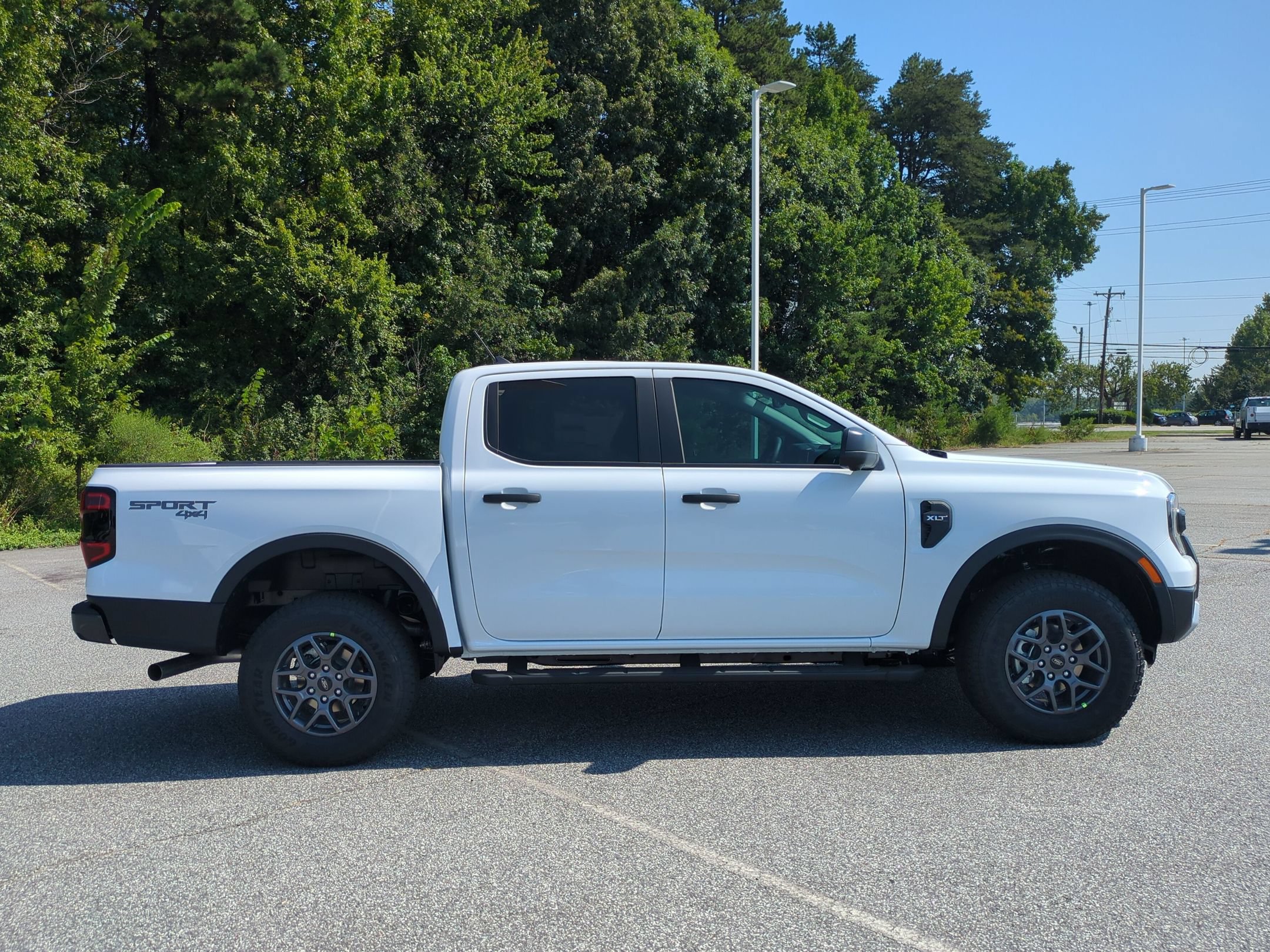 New 2026 Ford Ranger XLT w/ Equipment Group 301A High AWD/4WD image 3