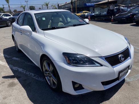 Used 2012 Lexus IS 250 w/ Premium Pkg Value Edition RWD image 6