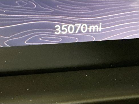 Used 2024 Jeep Grand Cherokee L Limited w/ Luxury Tech Group II image 19