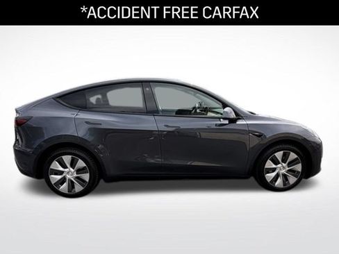 Used 2021 Tesla Model Y Long Range AWD/4WD image 2