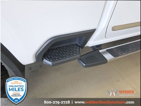 Used 2024 Chevrolet Silverado 3500 High Country w/ High Country Premium Package AWD/4WD image 7