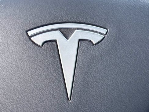 Used 2020 Tesla Model 3 Standard Range RWD image 19