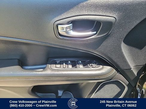 Used 2019 Jeep Compass Latitude AWD/4WD image 39