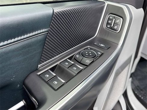 Used 2023 Ford F250 Limited w/ FX4 Off-Road Package image 9