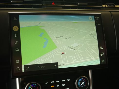 Used 2023 Land Rover Range Rover SE image 9