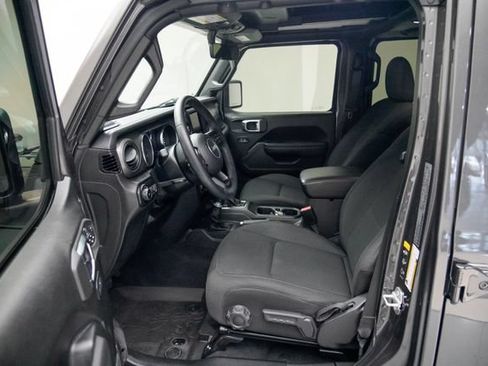 Used 2022 Jeep Wrangler Unlimited Sport AWD/4WD image 13