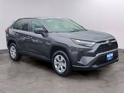 Used 2023 Toyota RAV4 LE image 3