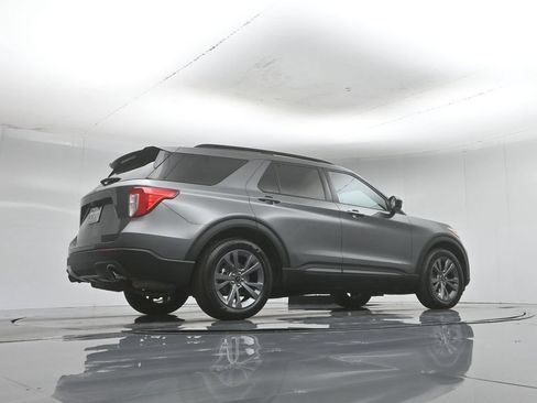 Certified 2023 Ford Explorer XLT w/ Equipment Group 202A RWD image 54