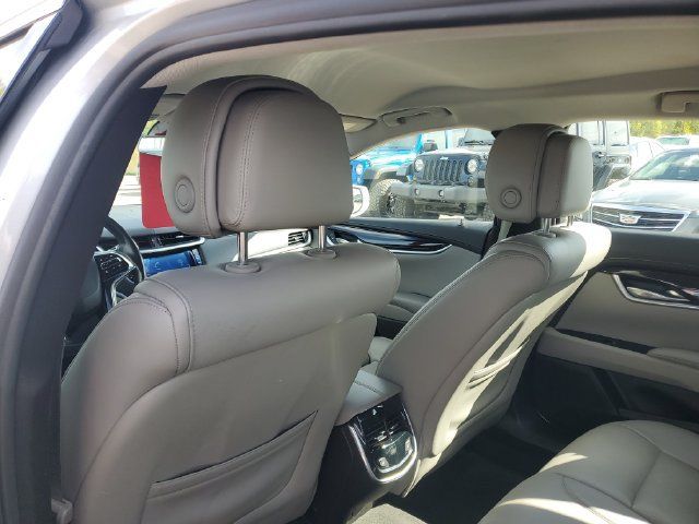 Used 2014 Cadillac XTS Luxury w/ Driver Awareness Package FWD image 9