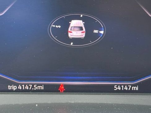Used 2023 Volkswagen Atlas SEL AWD/4WD image 34