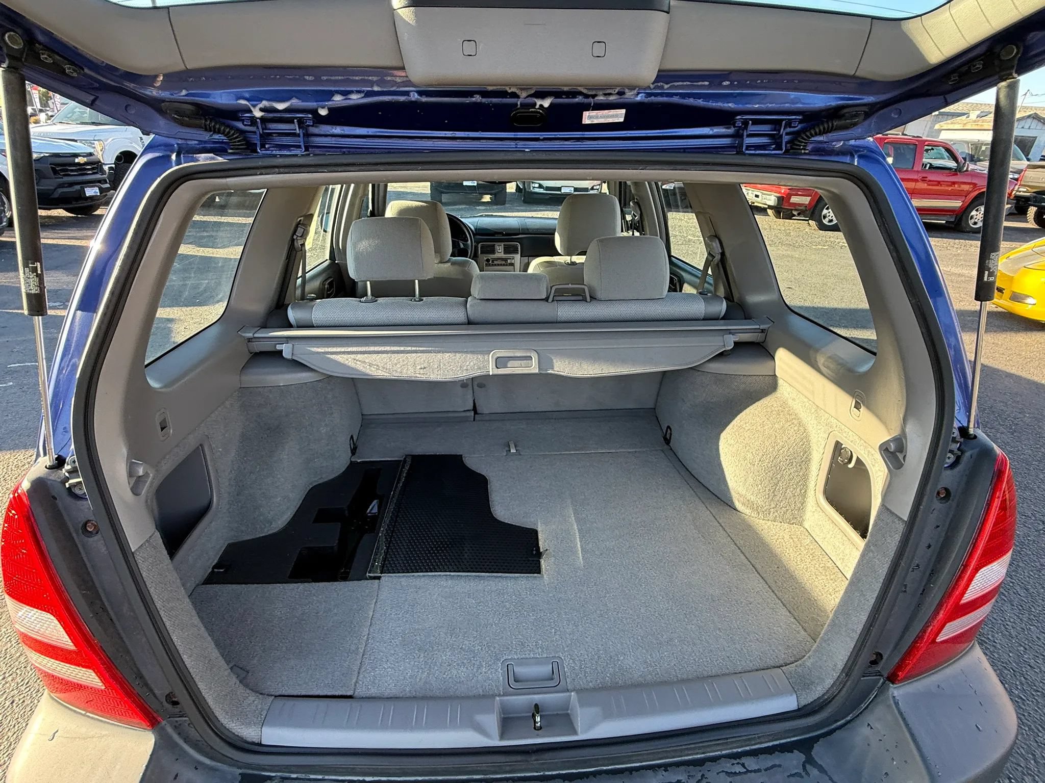 Used 2004 Subaru Forester 2.5X AWD/4WD image 13