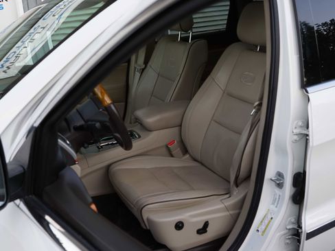 Used 2012 Jeep Grand Cherokee Overland image 39