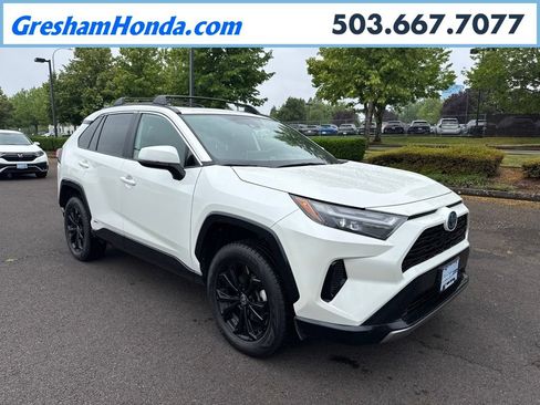 Used 2022 Toyota RAV4 SE w/ Convenience Package AWD/4WD image 1