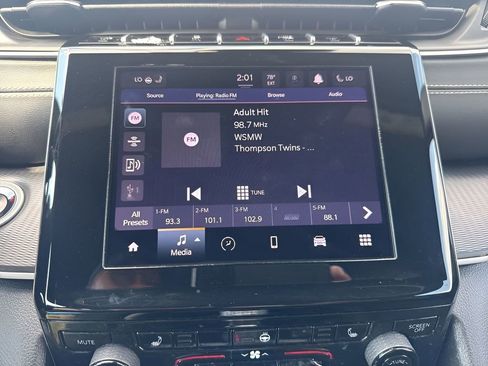 Used 2024 Jeep Grand Cherokee Altitude image 18